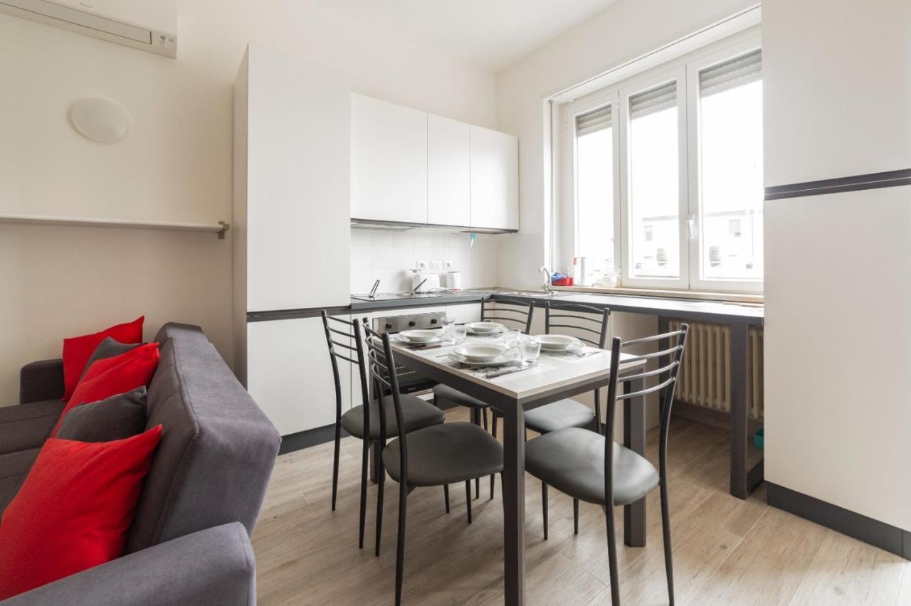 Sant'Ambrogio Bright Apartment With Terrace Milan Extérieur photo