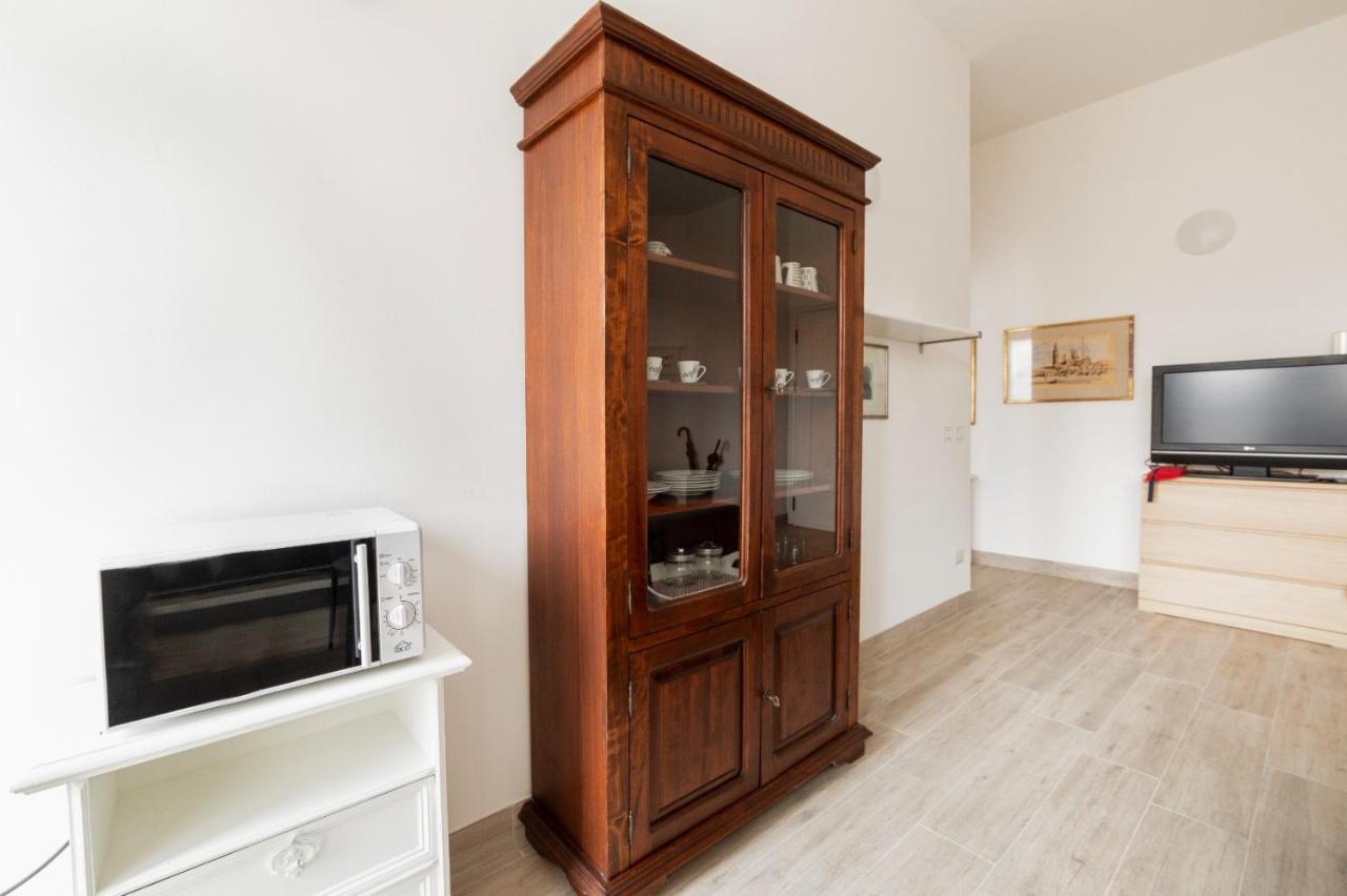 Sant'Ambrogio Bright Apartment With Terrace Milan Extérieur photo